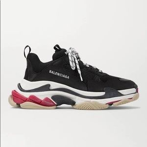 Balenciaga Triple S Size 9 US